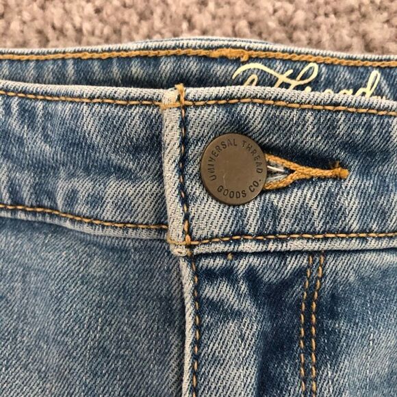 Universal Thread Distressed High Rise Denim Shorts - Picture 3 of 6